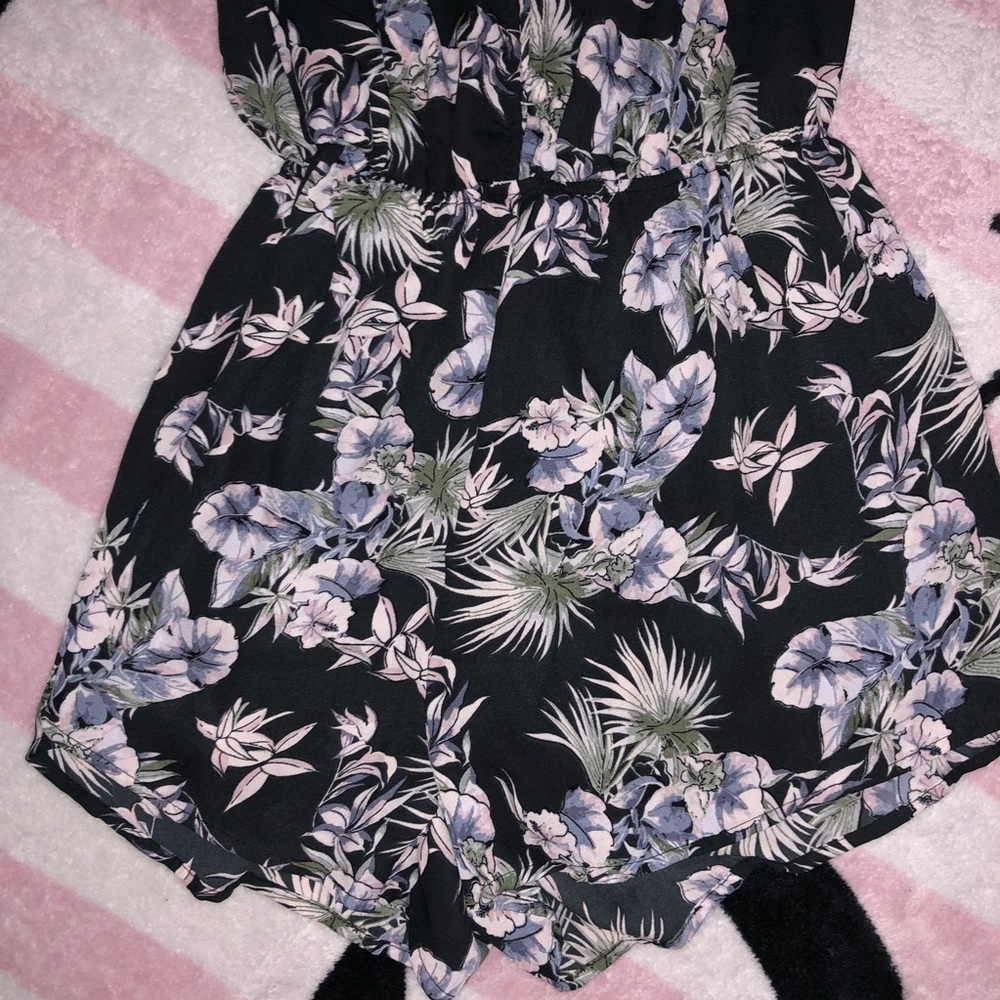 Tropical Pattern Romper - image 4